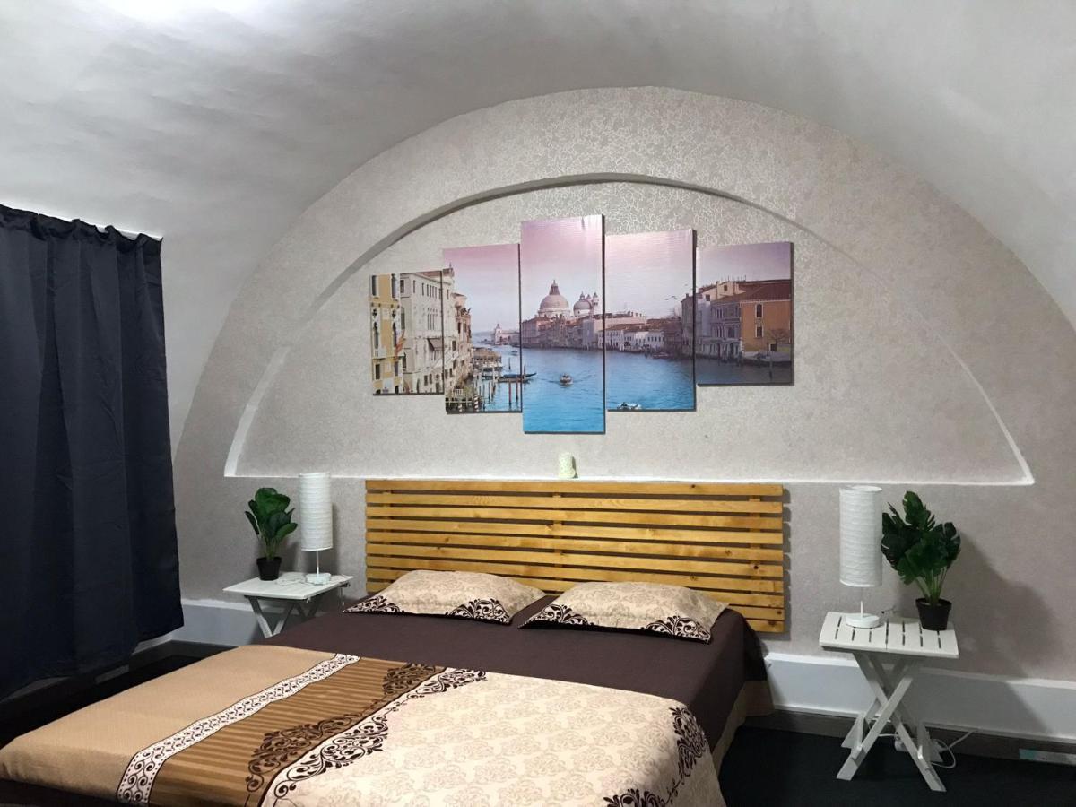 Large Apartment City Centre Bucureşti Ngoại thất bức ảnh
